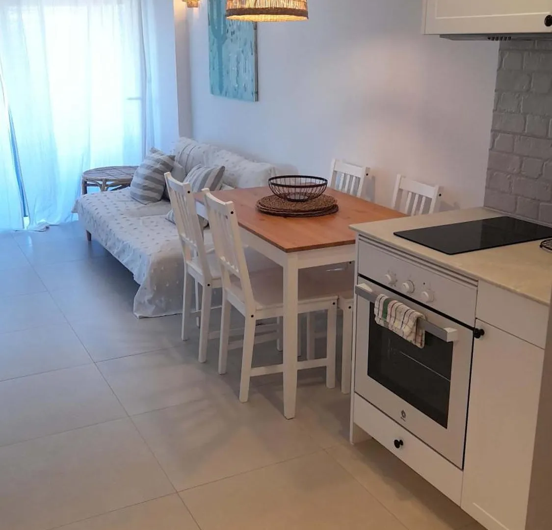 Torres Del Sol To 50 Metters Playa Las Vistas Best Beach Tenerife Playa de las Americas  Hiszpania